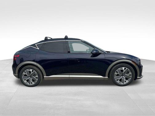 2025 Genesis GV60 Standard