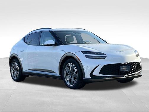 2025 Genesis GV60 Standard