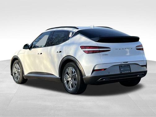 2025 Genesis GV60 Standard