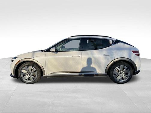 2025 Genesis GV60 Standard