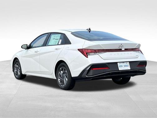 2025 Hyundai ELANTRA HEV Blue