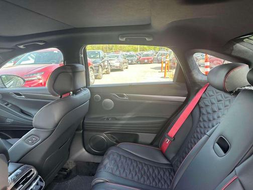 2025 Genesis G80 3.5T