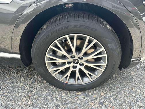2025 Genesis GV80 2.5T