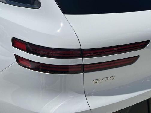 2025 Genesis GV70 3.5T Sport