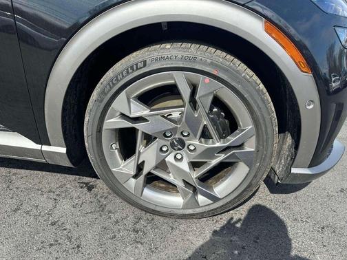 2025 Genesis GV60 Performance