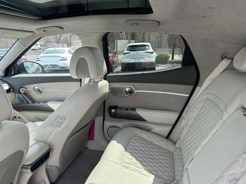 2025 Genesis GV60 Performance