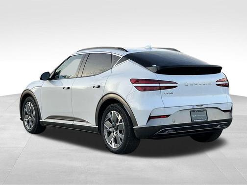 2025 Genesis GV60 Standard