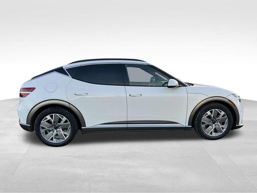2025 Genesis GV60 Standard