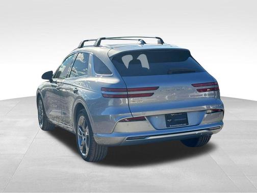 2025 Genesis Electrified GV70 Advanced