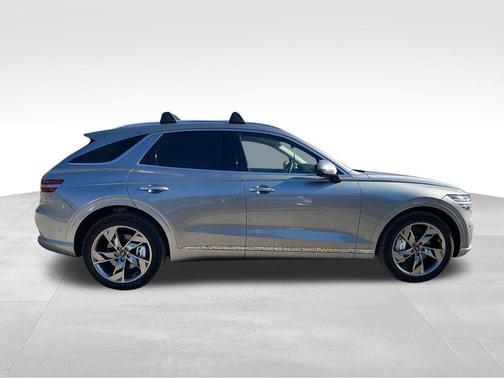 2025 Genesis Electrified GV70 Advanced
