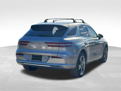 2025 Genesis Electrified GV70 Advanced