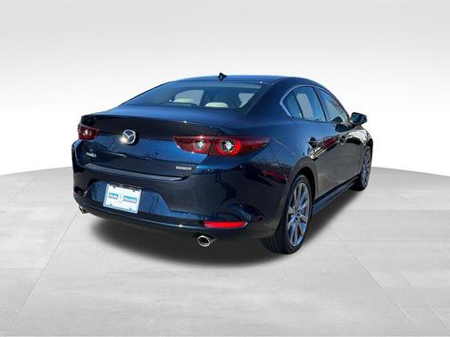 2022 Mazda Mazda3 FWD w/Premium Package