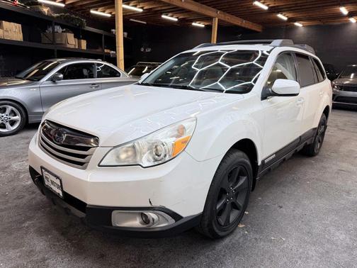 2012 Subaru Outback 2.5i Premium
