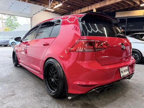 2016 Volkswagen Golf R 2.0T DSG