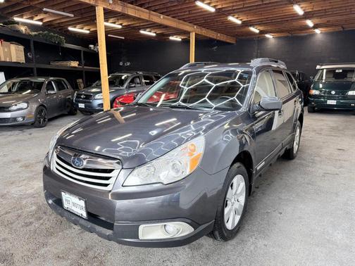 2012 Subaru Outback 2.5i Premium