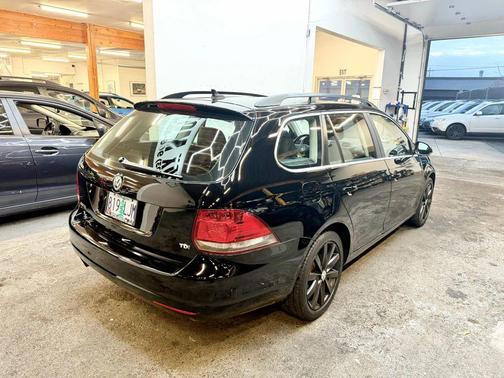 2014 Volkswagen Jetta SportWagen DSG TDI w/Sunroof & Nav