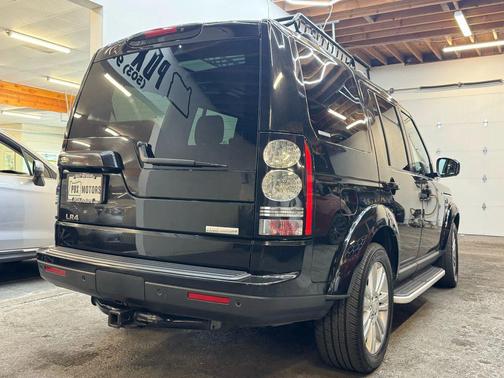 2015 Land Rover LR4 Base