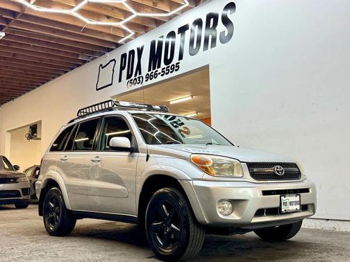 2004 Toyota RAV4 Base
