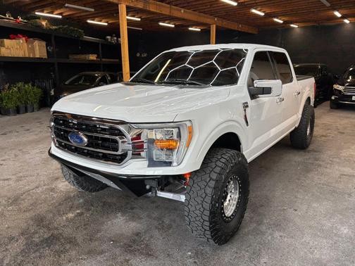 Oxford White 2021 Ford F-150 XLT