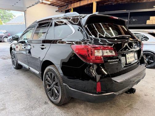 2017 Subaru Outback 3.6R Touring