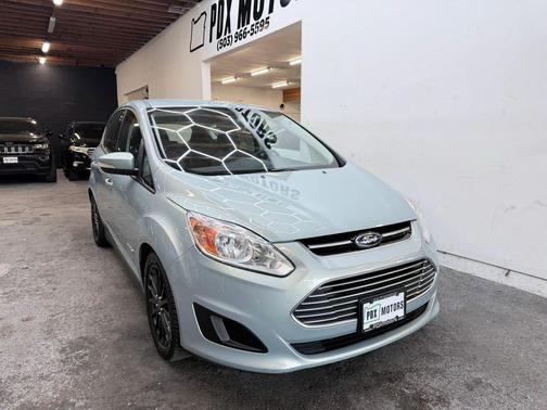 Green 2013 Ford C-Max Hybrid SE