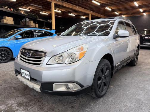 2012 Subaru Outback 2.5i Limited