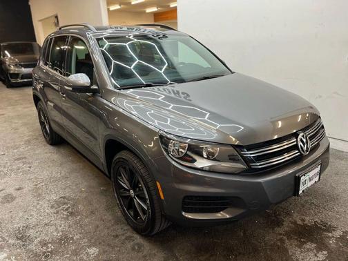 2015 Volkswagen Tiguan 2.0T SE 4MOTION