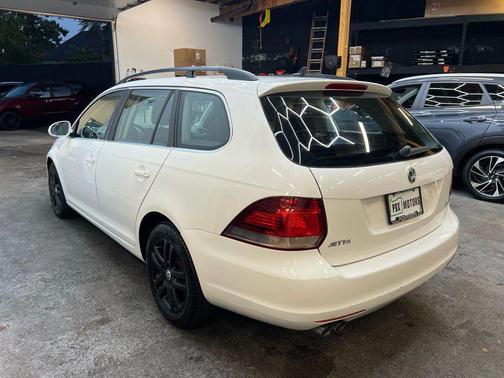 2013 Volkswagen Jetta SportWagen TDI