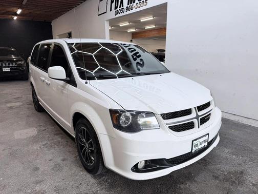 White Knuckle Clearcoat 2019 Dodge Grand Caravan GT