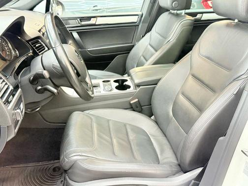 2014 Volkswagen Touareg TDI R-Line