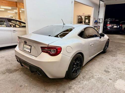 2013 Scion FR-S Base