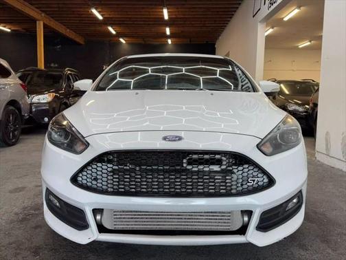 2018 Ford Focus ST 