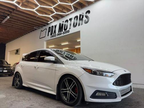 2018 Ford Focus ST 