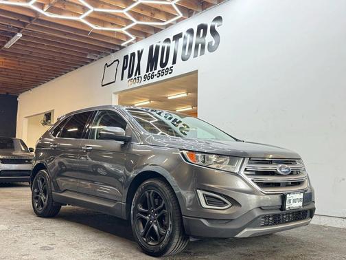 2016 Ford Edge Titanium