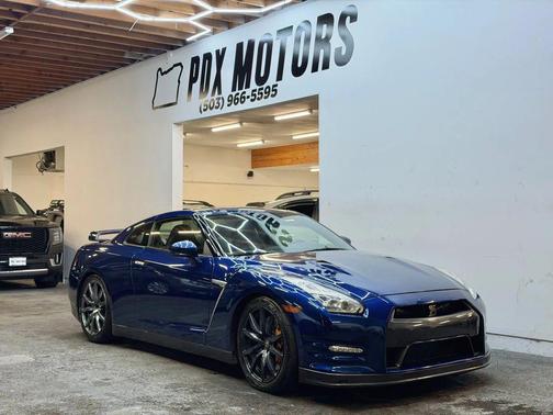 2015 Nissan GT-R Premium