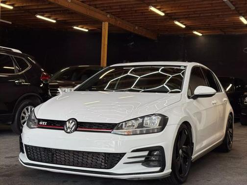 2018 Volkswagen Golf GTI 2.0T S 4-Door