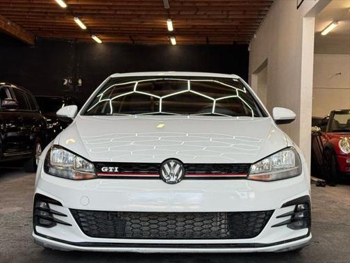 2018 Volkswagen Golf GTI 2.0T S 4-Door
