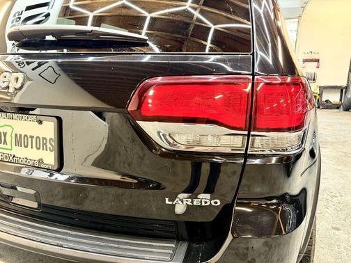2021 Jeep Grand Cherokee Laredo