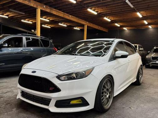 2016 Ford Focus ST 