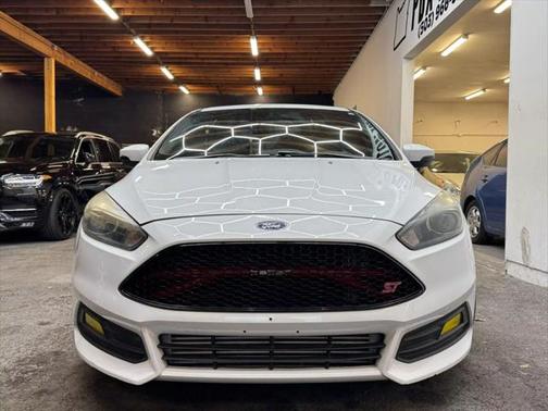 2016 Ford Focus ST 