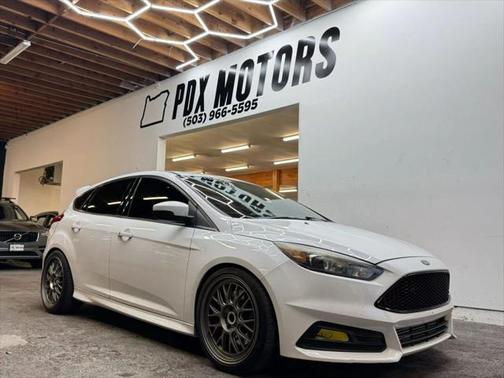 2016 Ford Focus ST 