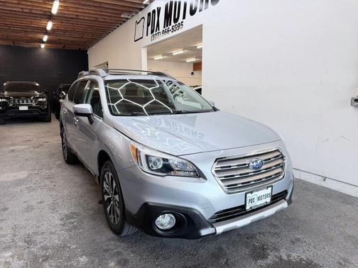Ice Silver Metallic 2015 Subaru Outback 2.5i Limited