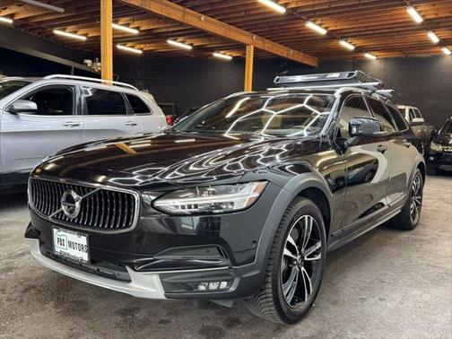 2018 Volvo V90 Cross Country T5