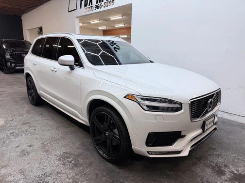 2019 Volvo XC90 T6 R-Design