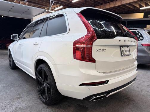2019 Volvo XC90 T6 R-Design