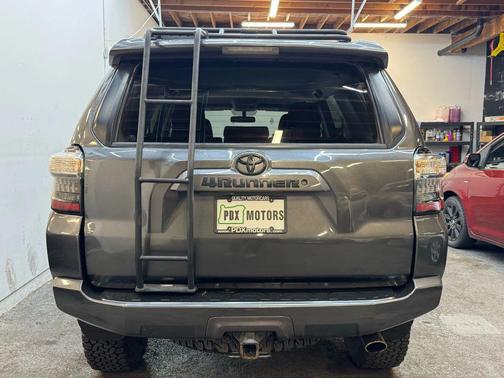 2016 Toyota 4Runner SR5