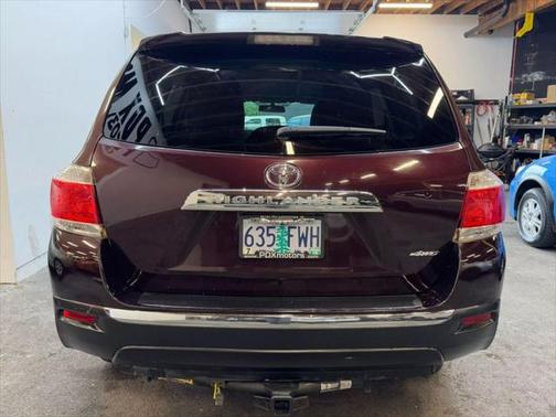2012 Toyota Highlander SE