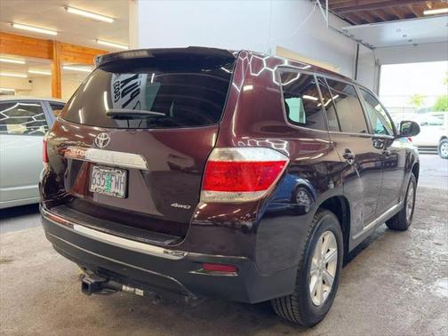 2012 Toyota Highlander SE