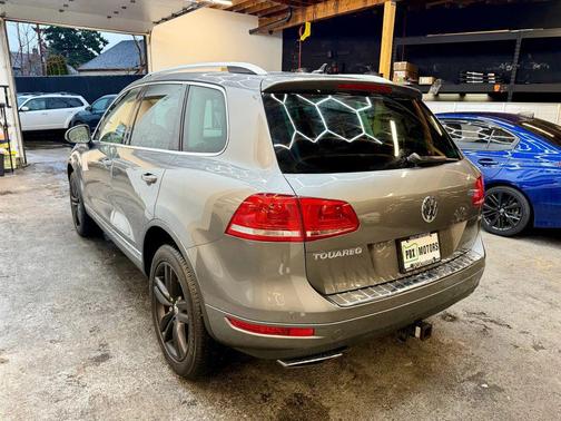 2013 Volkswagen Touareg TDI Executive