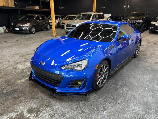 WR Blue Pearl 2017 Subaru BRZ Limited